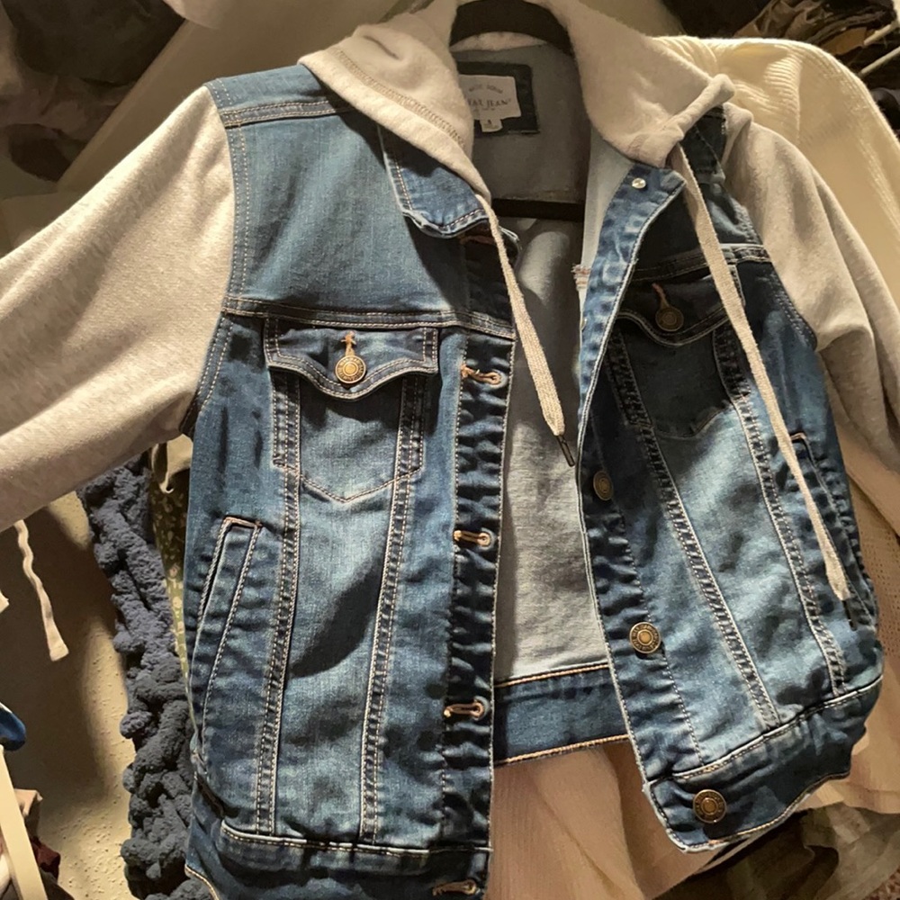 Hooded jean/sweatshirt jacket